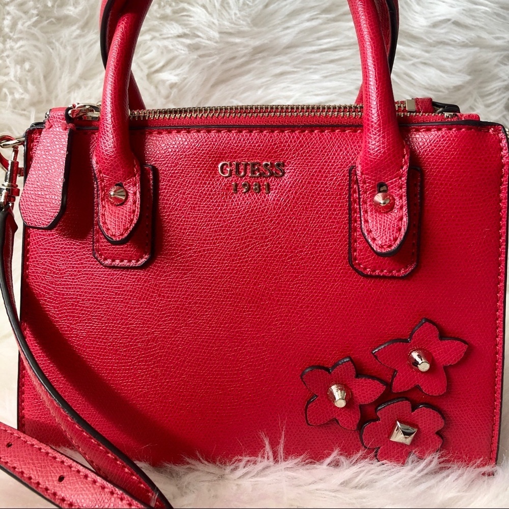 GUESS Crossbody Handbag Purse